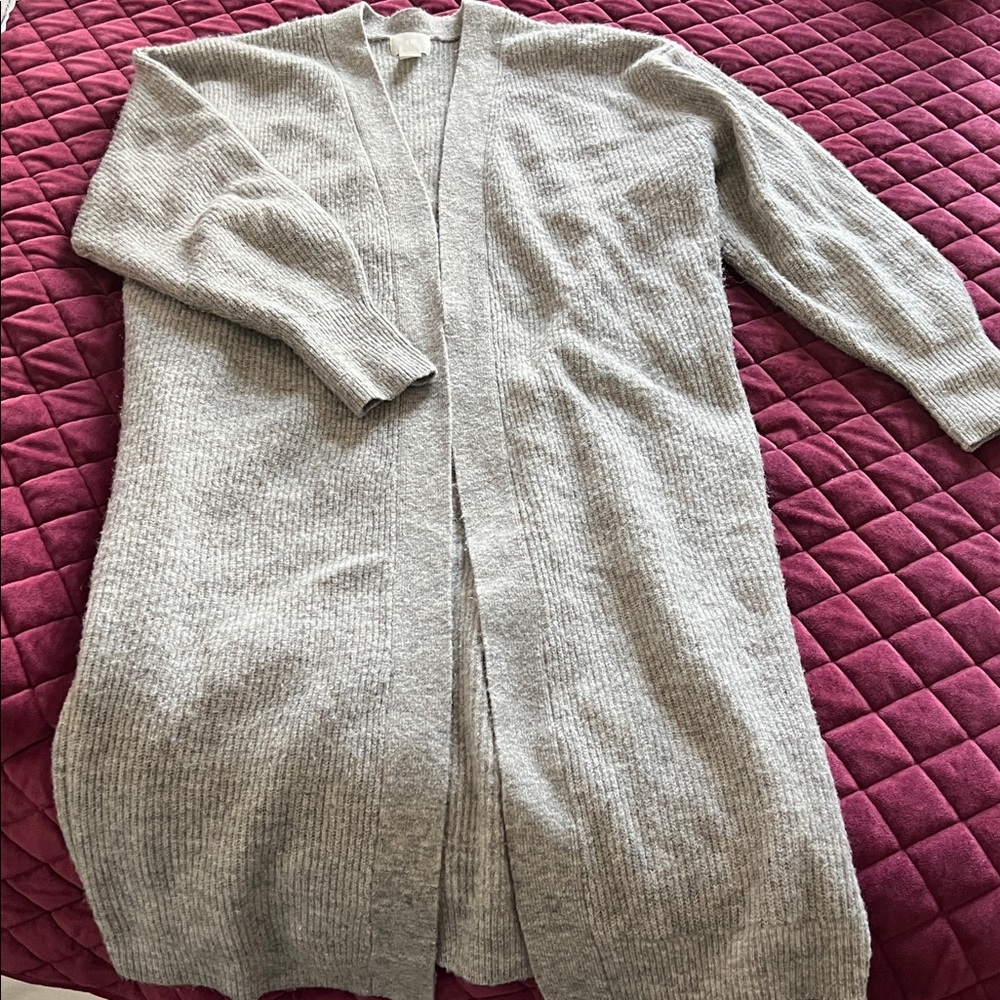 H&M Light Gray Ribbed Cardigan - Picture 3 of 3